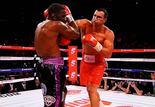Klitschko vs Jennings - Wladimir Klitschko throws right hand